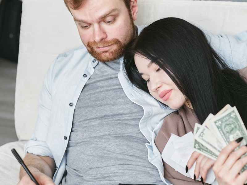 Love & Money: How to Handle Financial Differences in a&nbsp;Relationship